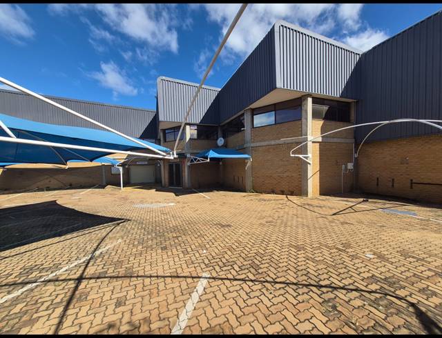 1,499M² WAREHOUSE TO LET IN BENROSE
